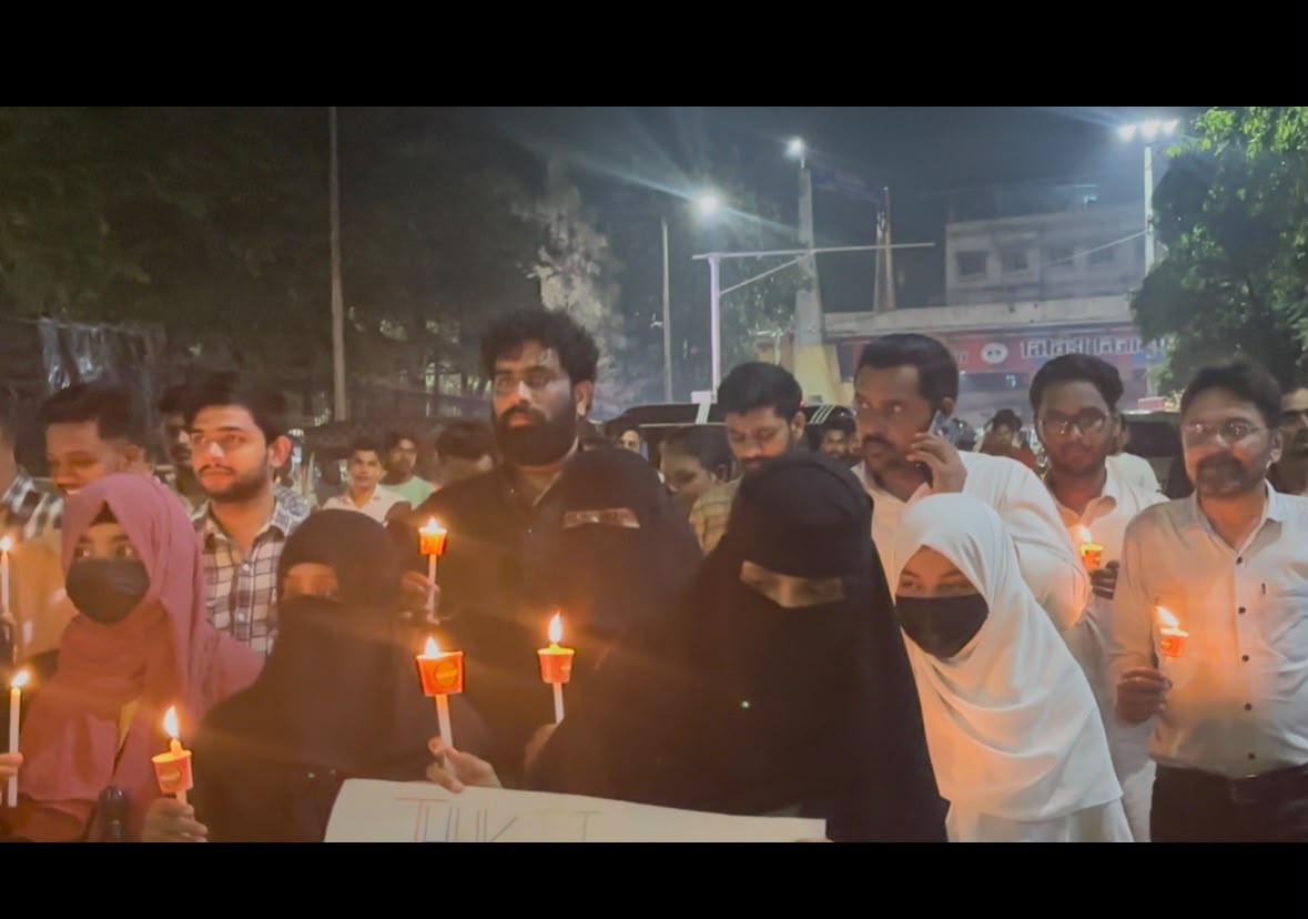 भिवंडीत मध्यरात्री कँडल मार्च