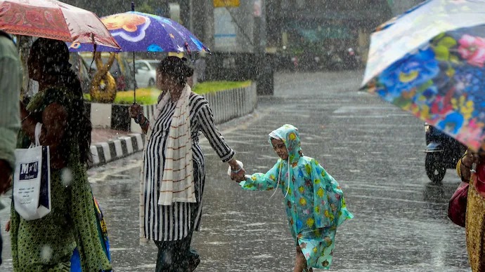 ठाण्यात १२ तासांत १११ मि.मी. पाऊस