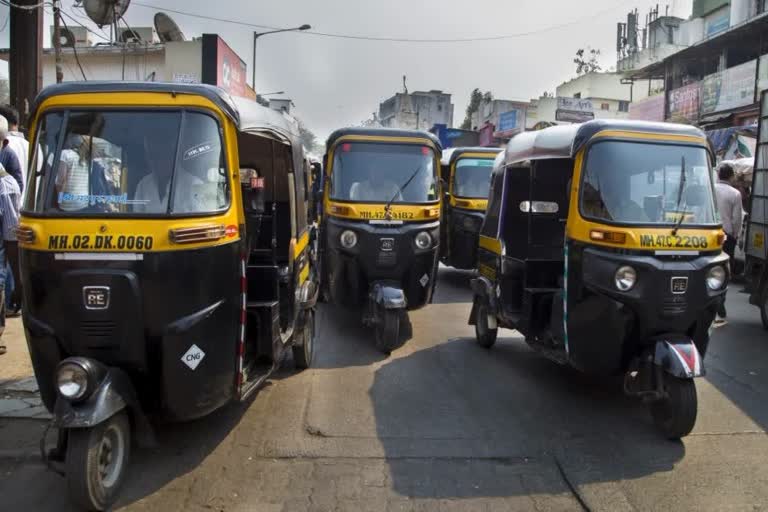१५ ऑगस्टनंतर अमराठी रिक्षा-टॅक्सी चालकांवर होणार कारवाई